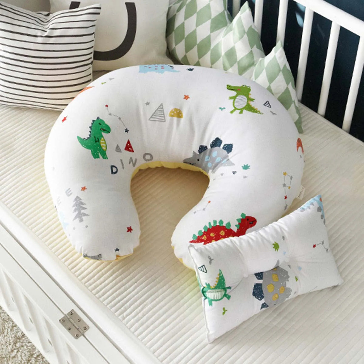 « Coussin d’allaitement ergonomique – Soutien lombaire pour l’allaitement »
