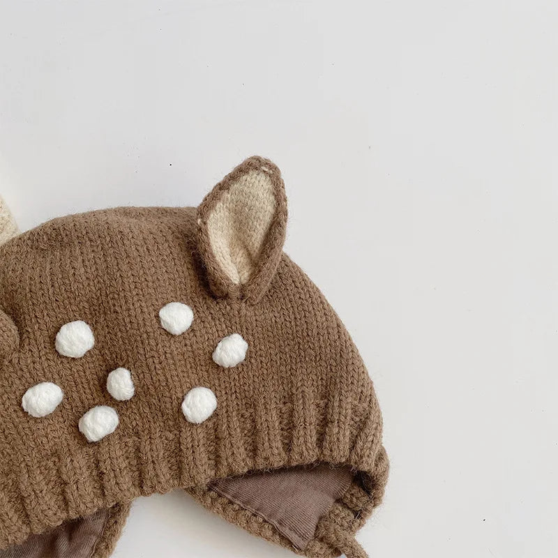 Bonnet tricoté à motif de bois de cerf