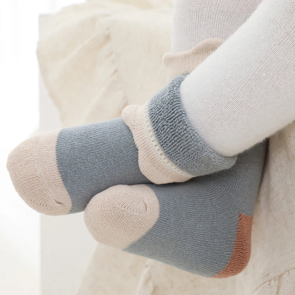 Chaussettes chaudes montantes pour bébé
