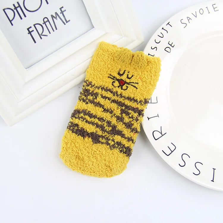 Chaussettes bébé douillettes à motifs de dessins animés