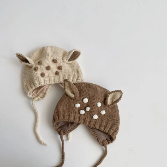 Bonnet tricoté à motif de bois de cerf