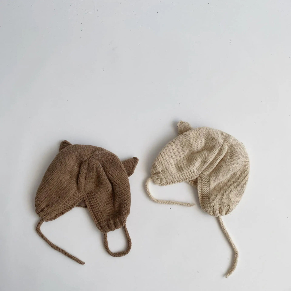 Bonnet tricoté à motif de bois de cerf