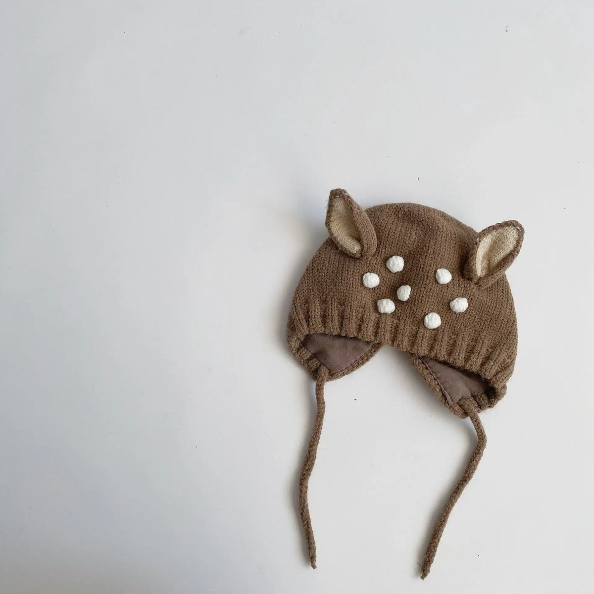 Bonnet tricoté à motif de bois de cerf