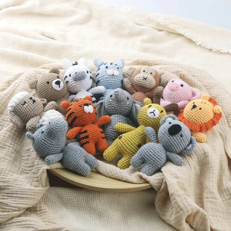 Peluche animal tricotée – Jouet doux pour dormir les bébés