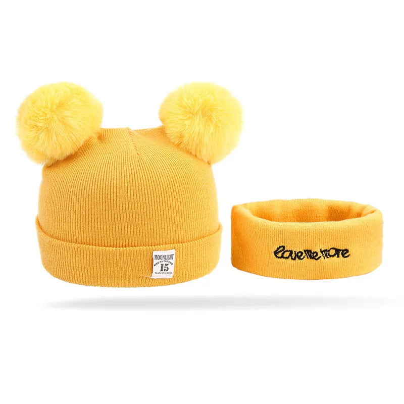 Ensemble d'hiver mignon pour bébé : bonnet et écharpe en laine avec oreilles d'ours.