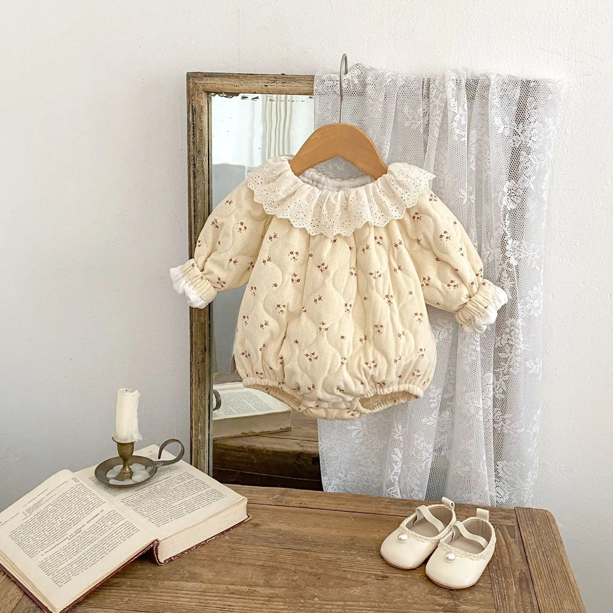 Combinaison bébé automne-hiver 2025, col en dentelle, manches longues, imprimé coton, style princesse