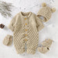 Ensemble combinaison et bonnet tricotés pour bébé