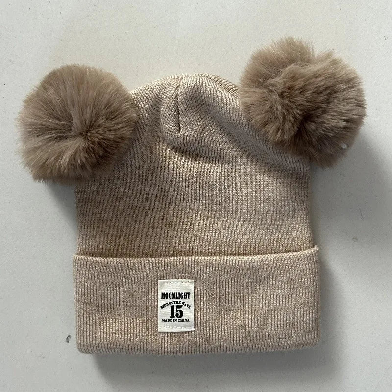 Ensemble d'hiver mignon pour bébé : bonnet et écharpe en laine avec oreilles d'ours.