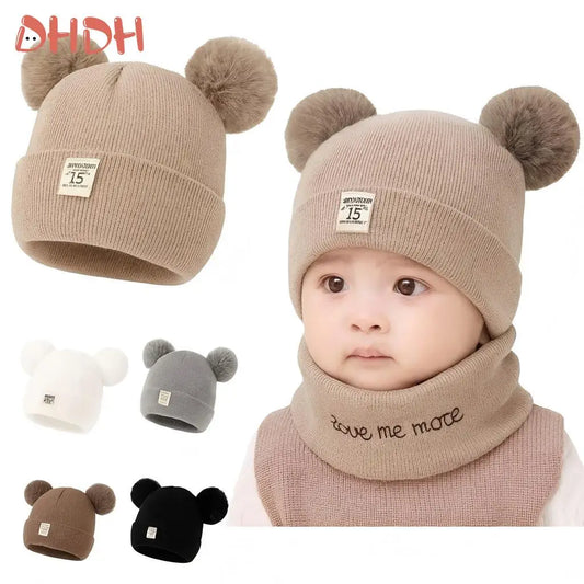 Ensemble d'hiver mignon pour bébé : bonnet et écharpe en laine avec oreilles d'ours.