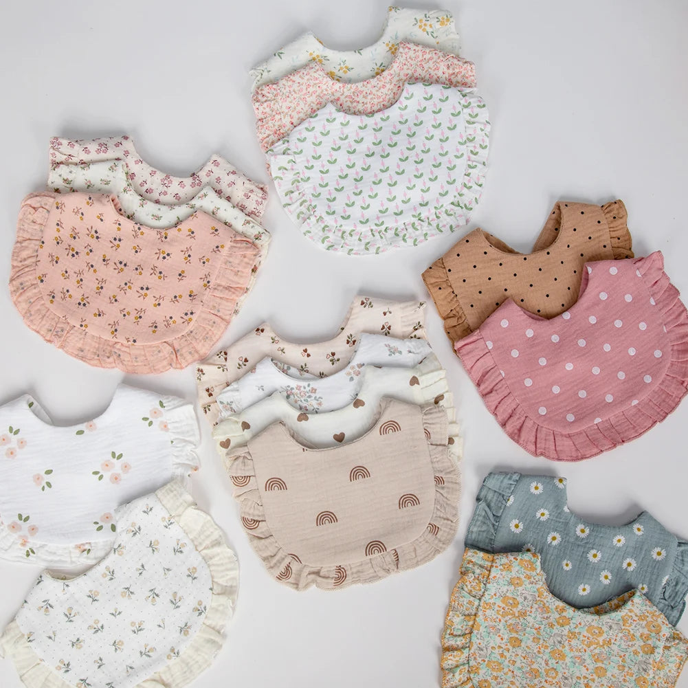Bavoir bébé en coton à volants imprimé fleurs – Ajustable et doux