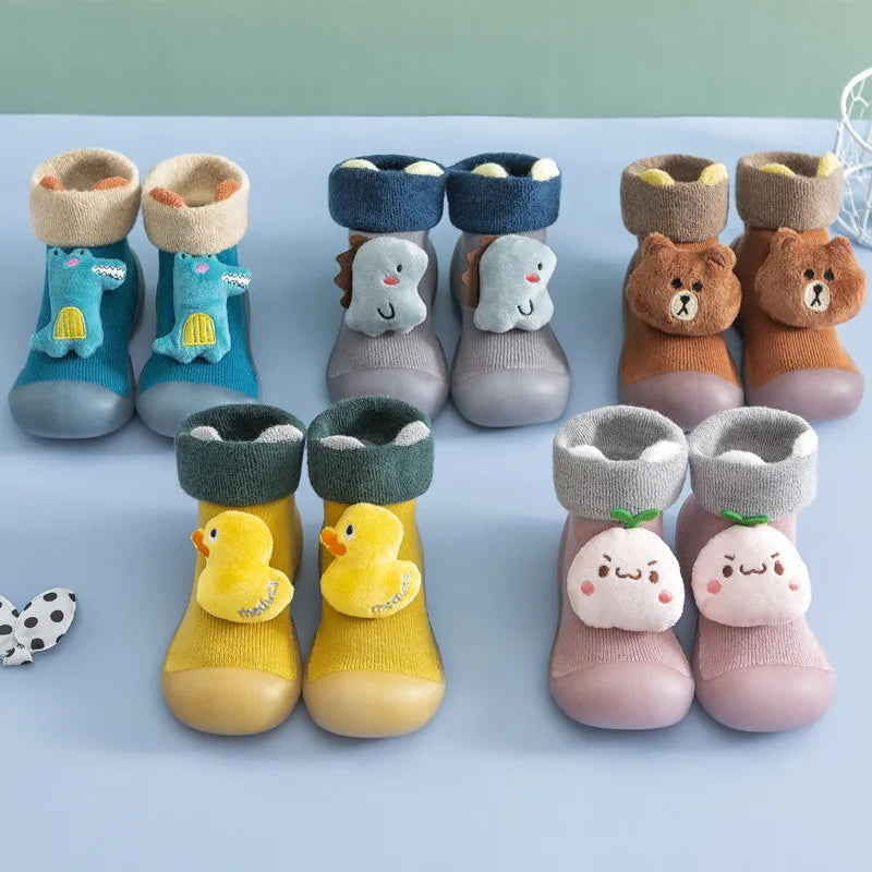 Chaussettes et chaussures d'intérieur pour bébés et tout-petits, motif oreilles de poupée en éponge, à semelle souple.