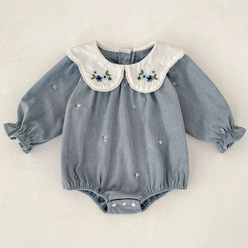 Barboteuse d'automne douillette pour tout-petit avec broderie florale