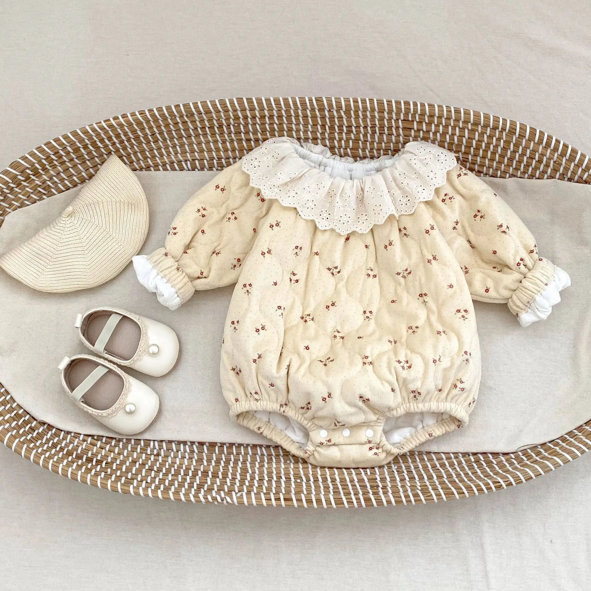 Combinaison bébé automne-hiver 2025, col en dentelle, manches longues, imprimé coton, style princesse