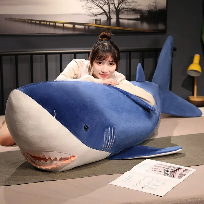 Peluche Requin Géant Doux – Cadeau d'Anniversaire