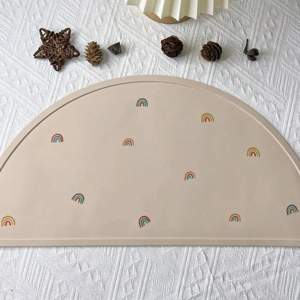 Non-Slip Silicone Table Mat – Foldable & Heat Resistant
