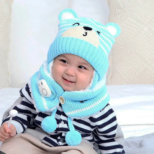 Ensemble d'hiver tricoté pour bébé ours