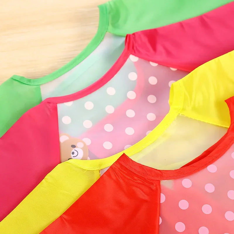 Bavoir-salopette imperméable à manches longues pour bébé