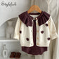 Nouveauté automne : vêtements pour bébés filles de 0 à 3 ans, veste et combinaison à manches longues tricotées main avec col en feuille de lotus et cœur.