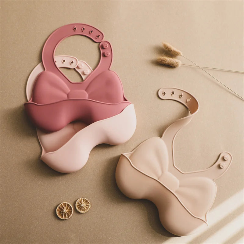 Bavoir d'allaitement en silicone ajustable et mignon