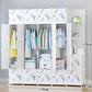 Armoire bébé minimaliste – Cube en plastique et rangement en tissu