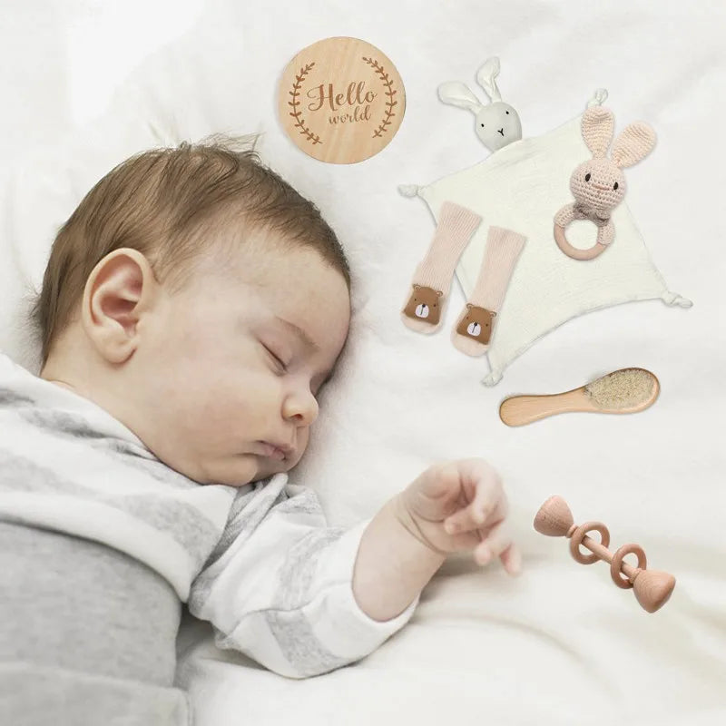 Newborn Bath Gift Set – Cotton Blanket, Milestone Cards & Rattle