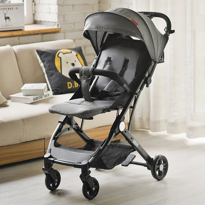 Poussette bébé légère à quatre roues pour les voyages – Poussette pliable avec suspension amortissante