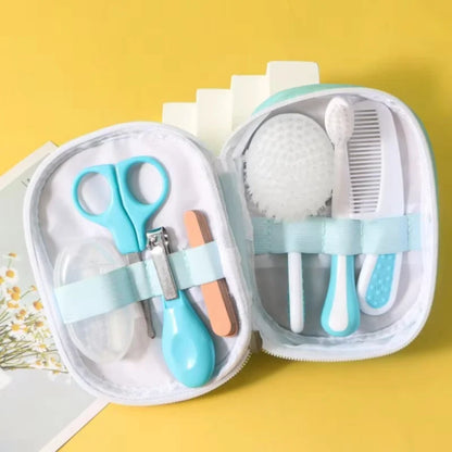 Ensemble de soins pour bébé Piece – Coupe-ongles, brosses, peignes et ciseaux