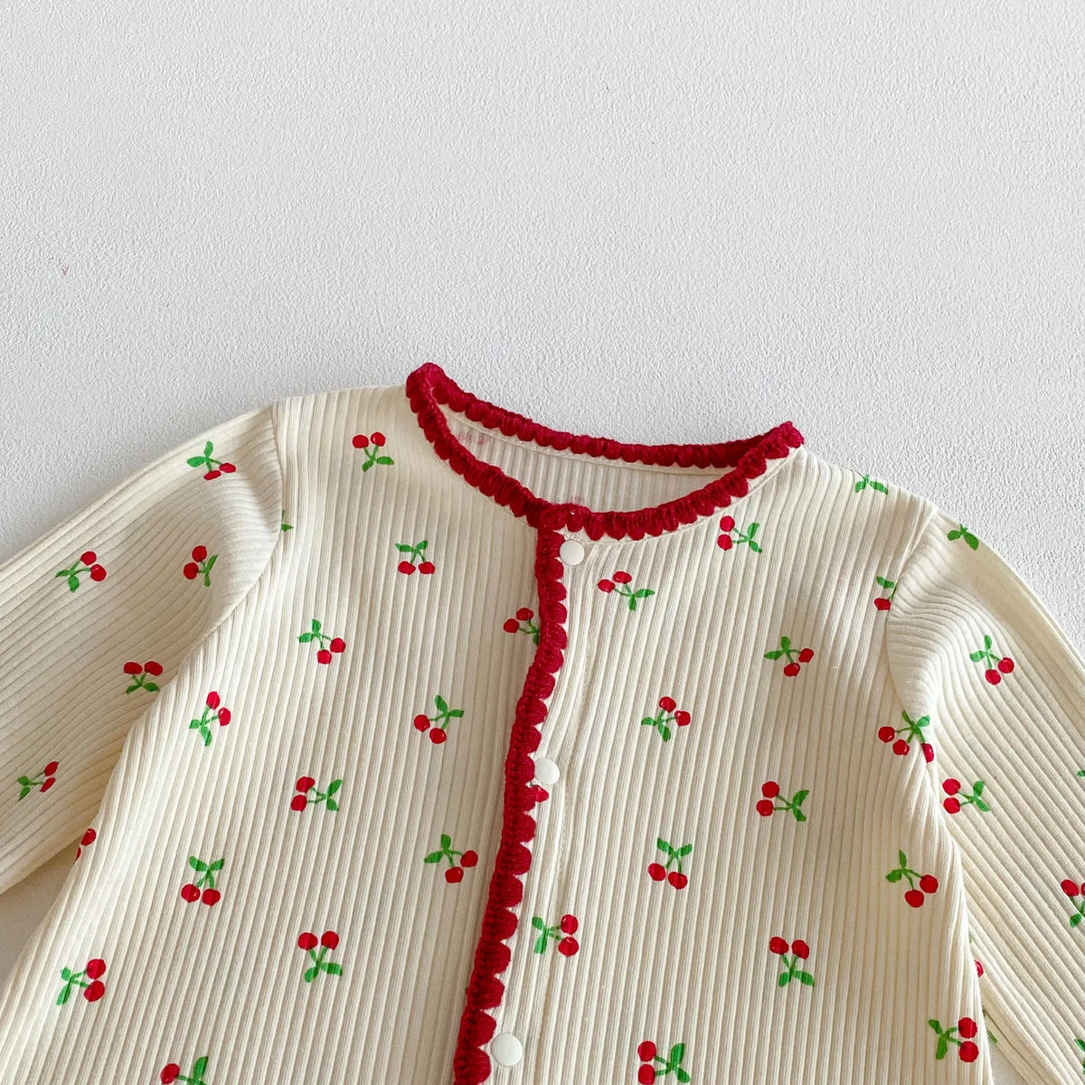 Combinaison cerise mignonne pour bébé fille