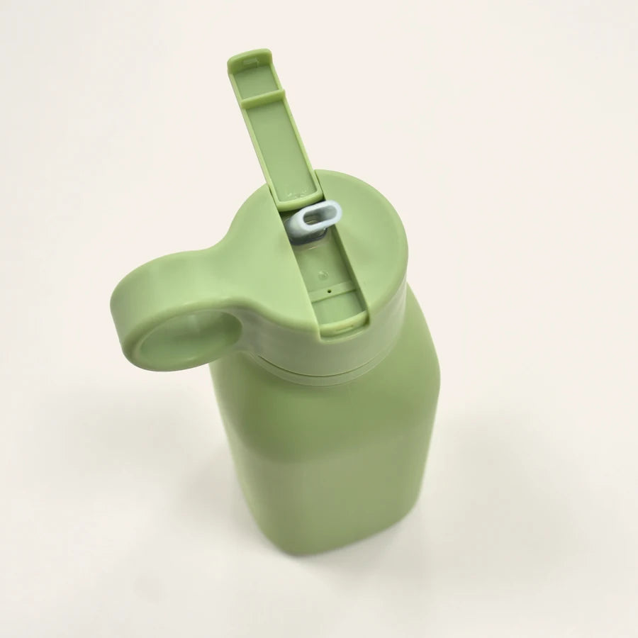 Gobelet à couvercle rabattable pour tout-petits – Biberon portable