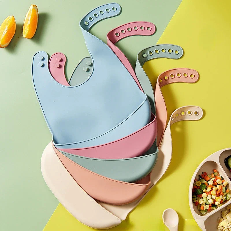 Bavoir bébé ajustable en silicone souple imperméable (sans BPA)