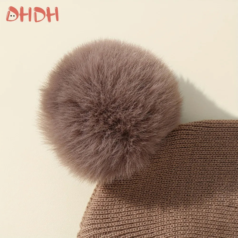 Ensemble d'hiver mignon pour bébé : bonnet et écharpe en laine avec oreilles d'ours.
