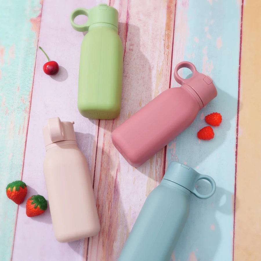 Gobelet à couvercle rabattable pour tout-petits – Biberon portable