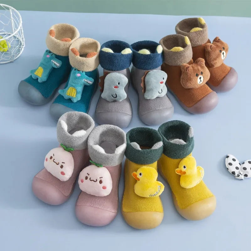 Chaussettes et chaussures d'intérieur pour bébés et tout-petits, motif oreilles de poupée en éponge, à semelle souple.